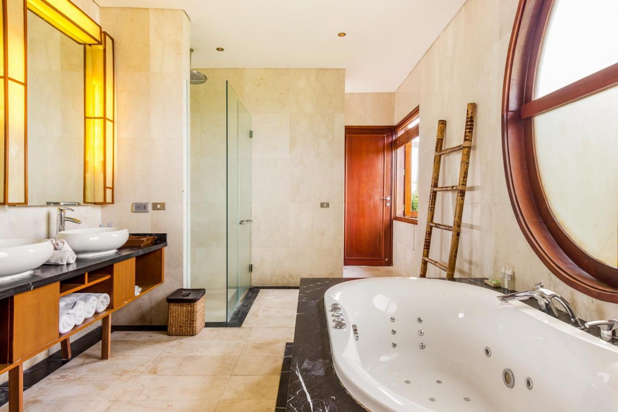 Villa Kaira Estate Canggu Buitenkant foto