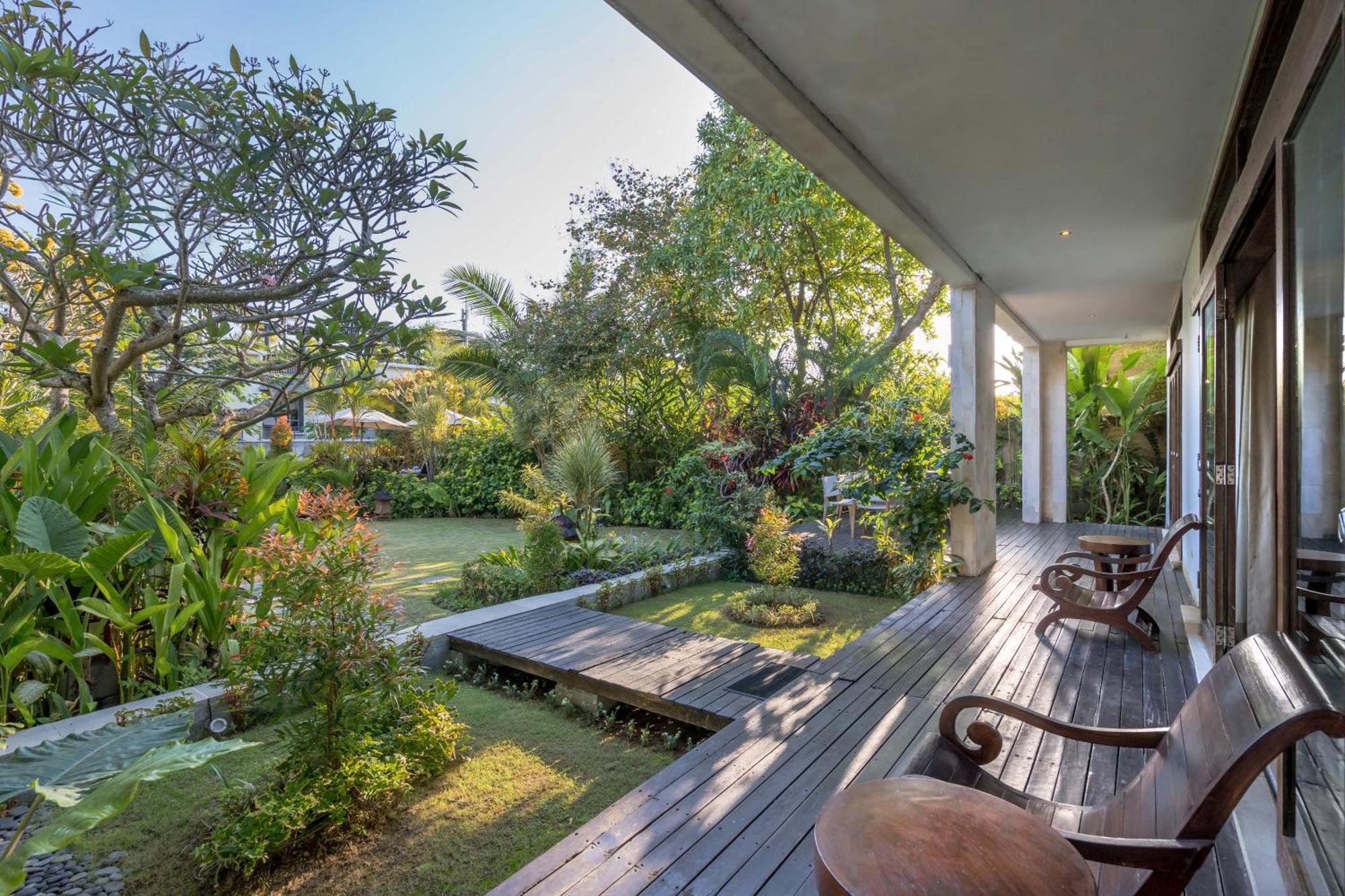 Villa Kaira Estate Canggu Buitenkant foto