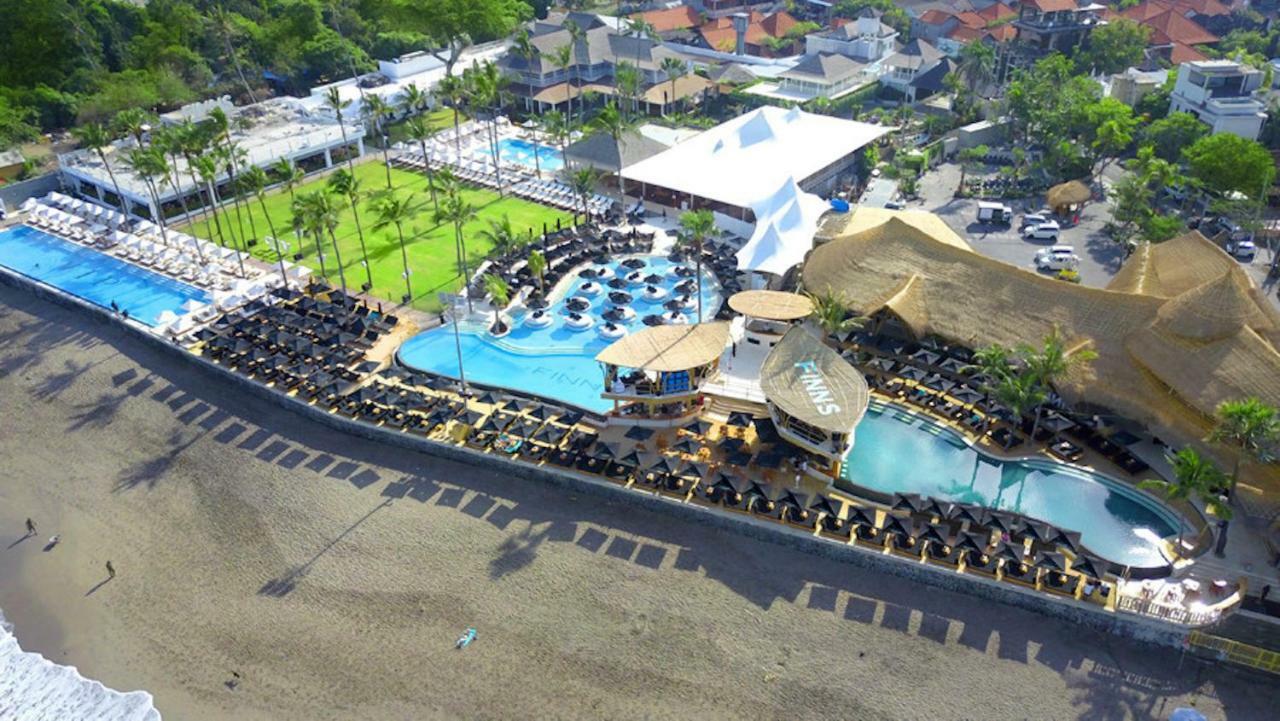 Villa Kaira Estate Canggu Buitenkant foto