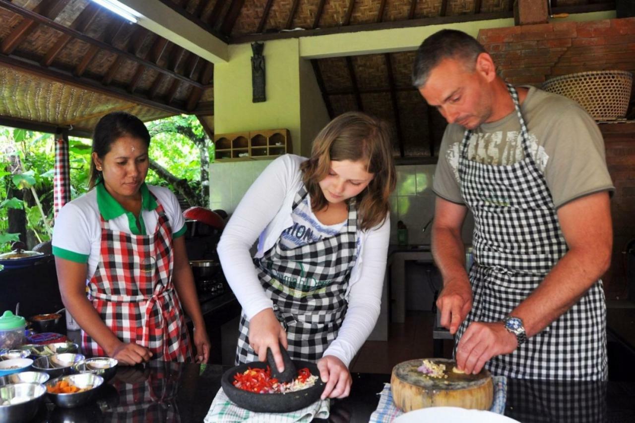 Villa Kaira Estate Canggu Buitenkant foto