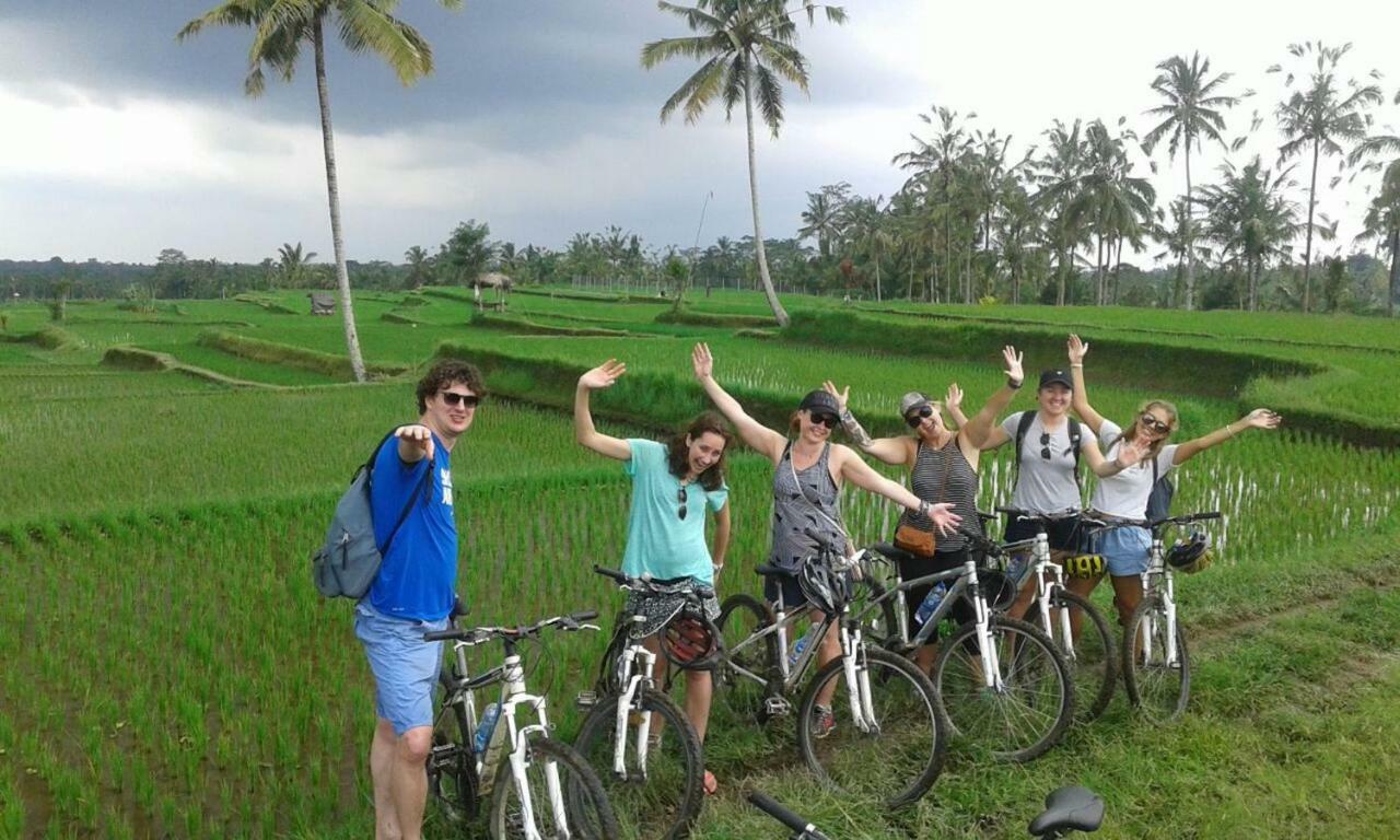 Villa Kaira Estate Canggu Buitenkant foto