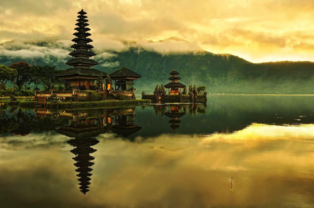 Villa Kaira Estate Canggu Buitenkant foto