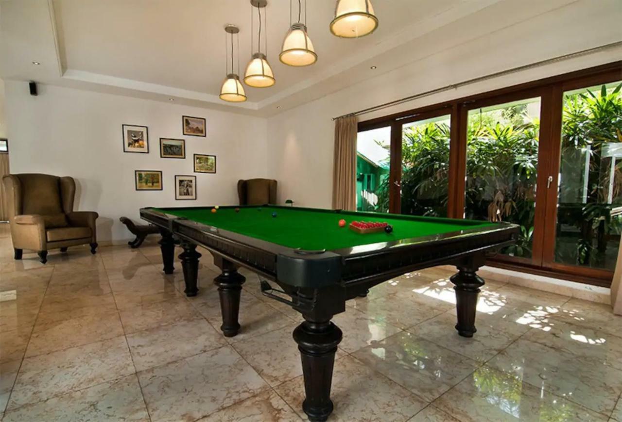 Villa Kaira Estate Canggu Buitenkant foto